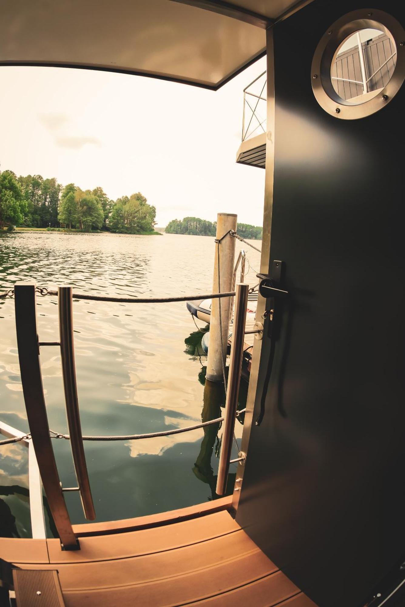 Traumzeitboot2 Auf Dem Scharmuetzelsee Bad Saarow Εξωτερικό φωτογραφία